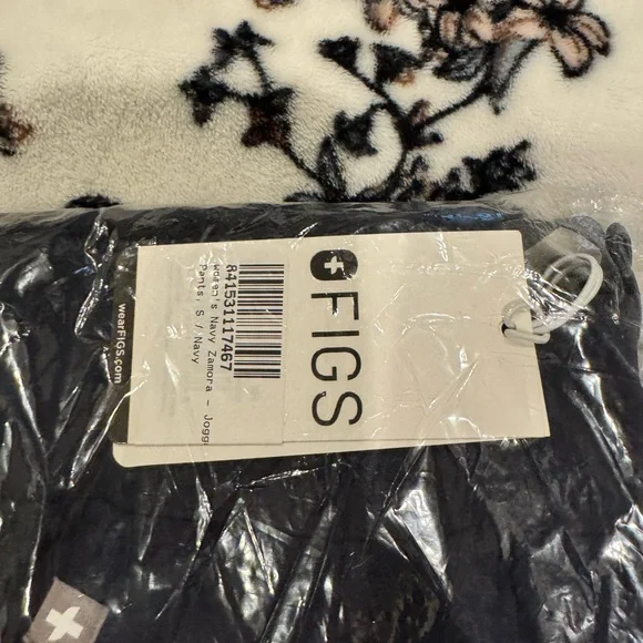 Figs Women's Deep Blue Jogger Pants - Picture 4 of 5